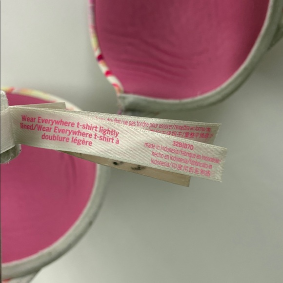 PINK Victoria's Secret Wear Everywhere T-shirt Bra 32B Floral White Purple Pink - Picture 10 of 10